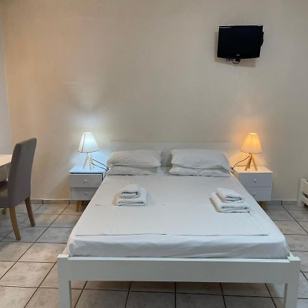 Sunset Studios & Apartments Κουκουναριές Εξωτερικό φωτογραφία
