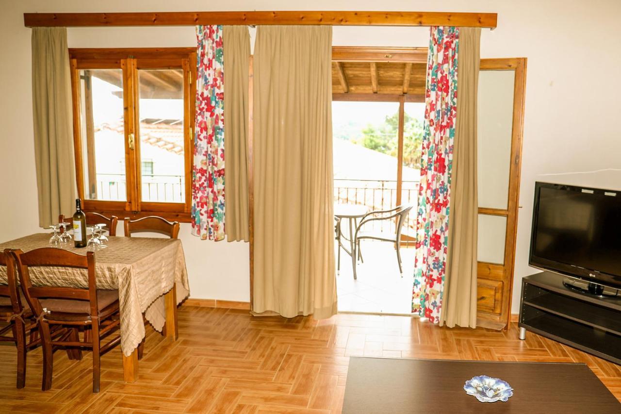 Sunset Studios & Apartments Κουκουναριές Εξωτερικό φωτογραφία