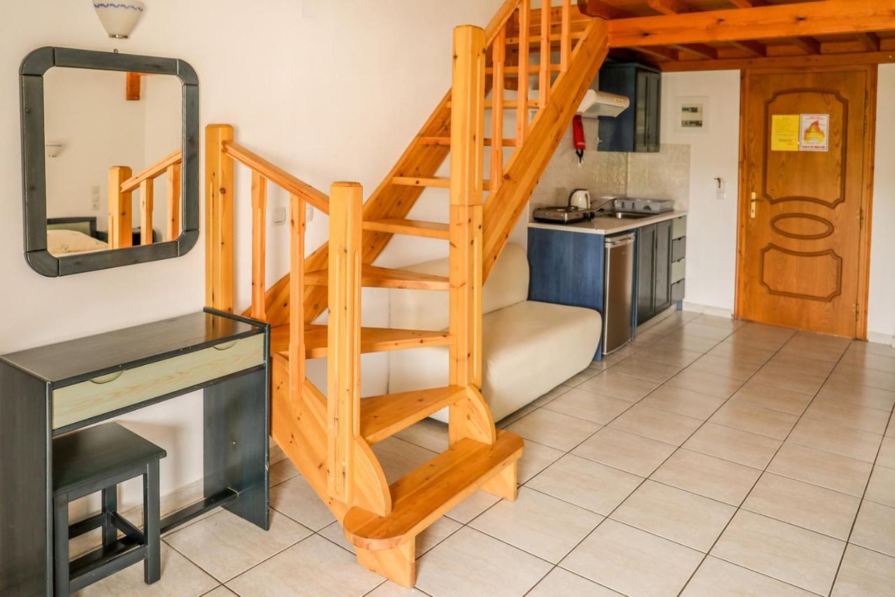 Sunset Studios & Apartments Κουκουναριές Εξωτερικό φωτογραφία